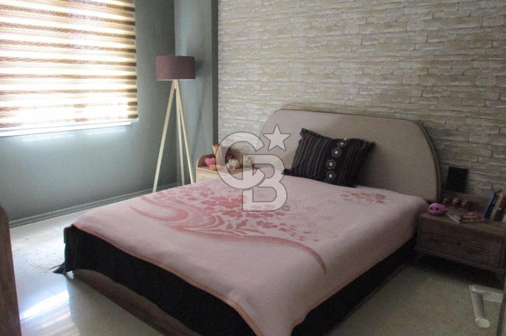 Yenikent'in (Mutlukent) en merkezi bölgesinde satılık daire.