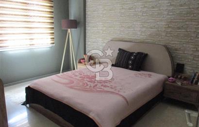 Yenikent'in (Mutlukent) en merkezi bölgesinde satılık daire.