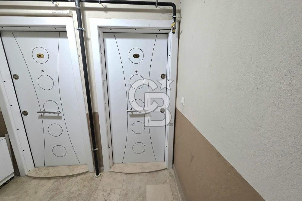 GELİBOLU'DA MERKEZİ KONUMDA ARA KAT 2+1 GENİŞ SATILIK DAİRE