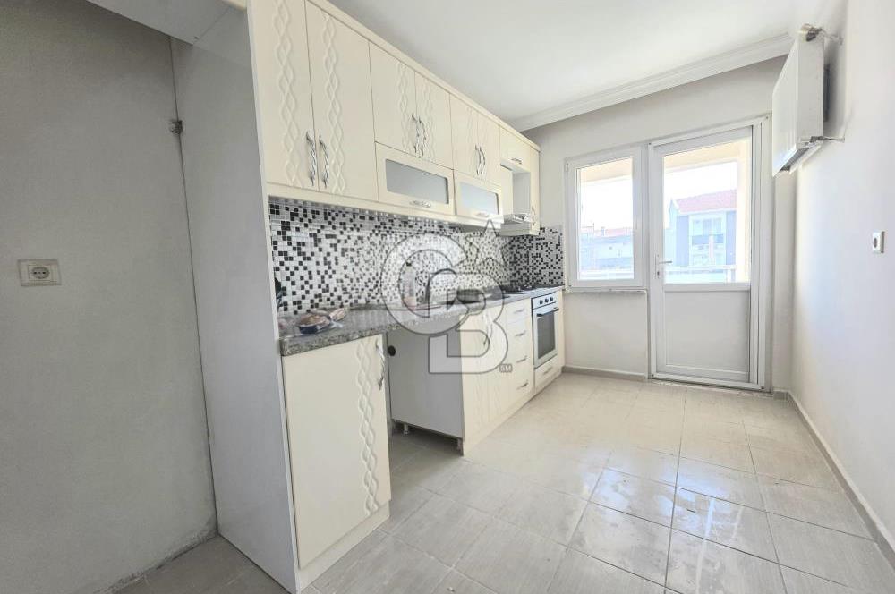 GELİBOLU'DA MERKEZİ KONUMDA ARA KAT 2+1 GENİŞ SATILIK DAİRE