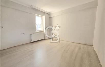 GELİBOLU'DA MERKEZİ KONUMDA ARA KAT 2+1 GENİŞ SATILIK DAİRE