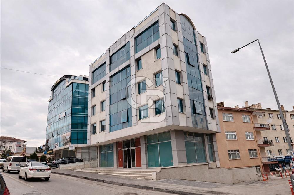 SİNCAN MERKEZ'DE PRESTİJLİ LOKASYONDA 7 KATLI SATILIK BİNA