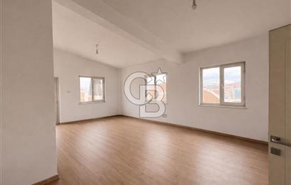 SİNCAN MERKEZ'DE PRESTİJLİ LOKASYONDA 7 KATLI SATILIK BİNA