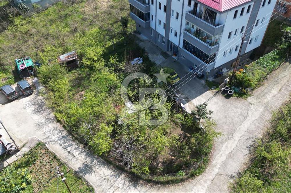 ARSİN YALI MAHALLESİN'DE SATILIK İMARLI ARSA