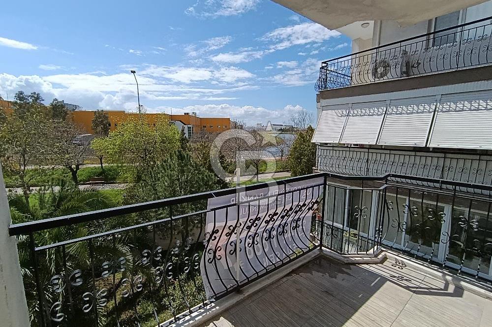 Ataşehir'de Türk Koleji Karşısında Manzaralı 3+1 Kiralık Daire