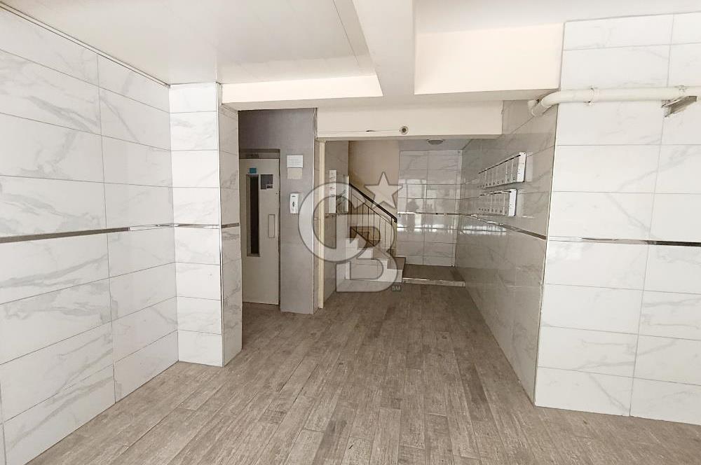 Ataşehir'de Türk Koleji Karşısında Manzaralı 3+1 Kiralık Daire