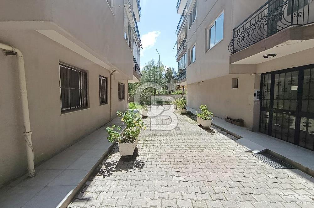 Ataşehir'de Türk Koleji Karşısında Manzaralı 3+1 Kiralık Daire