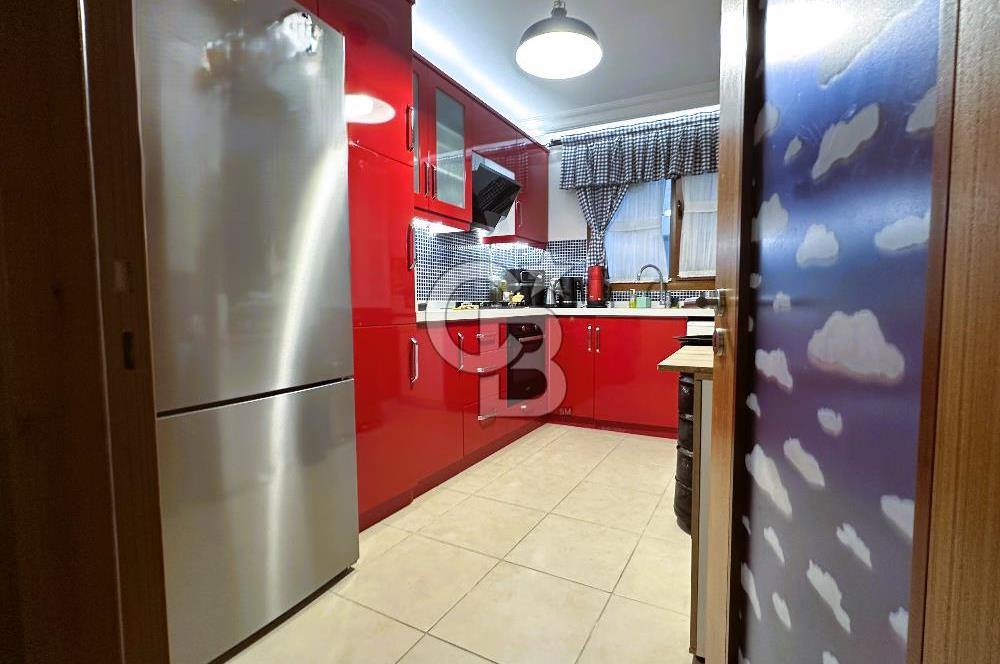 BOSTANCI ALTINTEPE’DE MİNİBÜSE,MARMARAYA YAKIN GENİŞ BALKONLU 3+1 DAİRE 