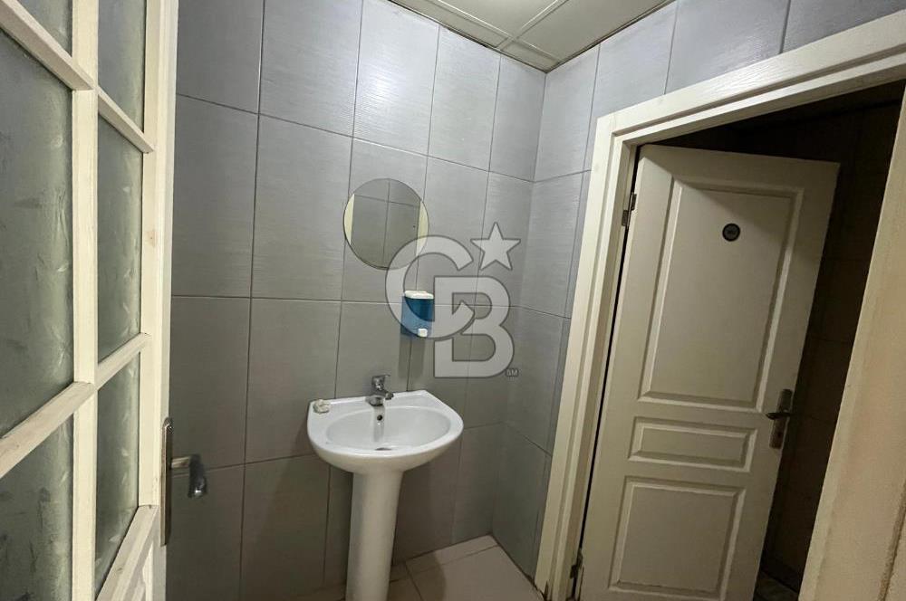 NETA'DAN ÇAYIROVA AKSE'DE ANA CADDE ÜZERİ 240m2 KİRALIK DÜKKAN