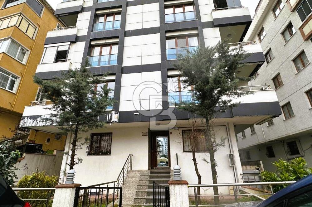 BOSTANCI ALTINTEPE’DE MİNİBÜSE,MARMARAYA YAKIN GENİŞ BALKONLU 3+1 DAİRE 