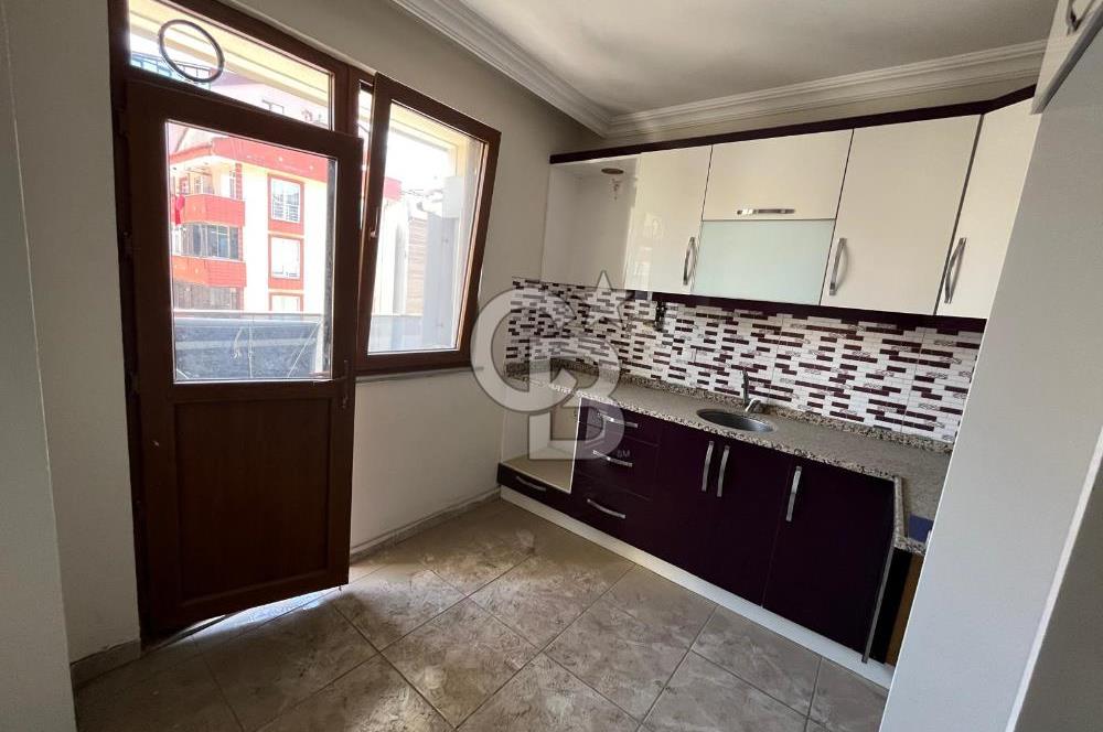 ÇAYIROVA ÖZGÜRLÜKTE BELEDİYE YAKINI KİRALIK 2+1 DAİRE