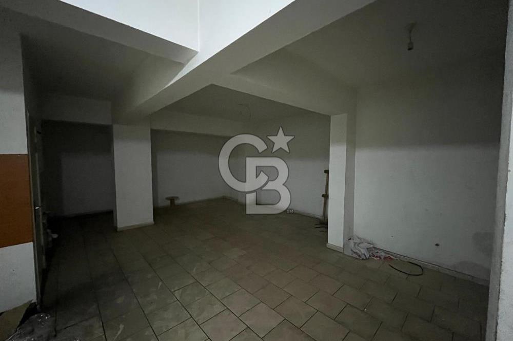 NETA'DAN ÇAYIROVA AKSE'DE ANA CADDE ÜZERİ 240m2 KİRALIK DÜKKAN