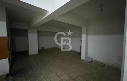 NETA'DAN ÇAYIROVA AKSE'DE ANA CADDE ÜZERİ 240m2 KİRALIK DÜKKAN