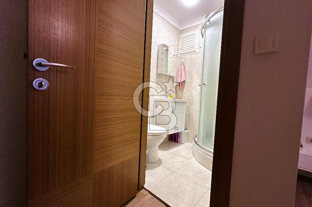 BOSTANCI ALTINTEPE’DE MİNİBÜSE,MARMARAYA YAKIN GENİŞ BALKONLU 3+1 DAİRE 