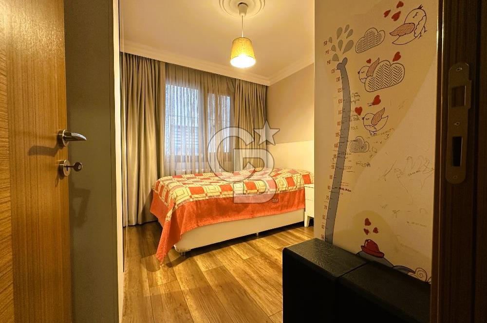 BOSTANCI ALTINTEPE’DE MİNİBÜSE,MARMARAYA YAKIN GENİŞ BALKONLU 3+1 DAİRE 