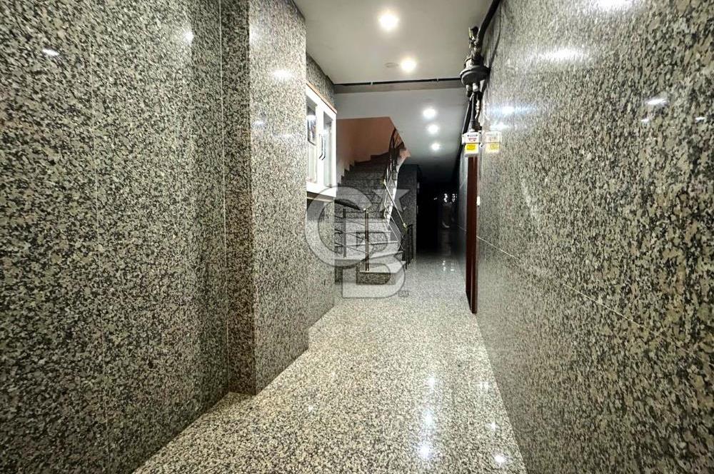 BOSTANCI ALTINTEPE’DE MİNİBÜSE,MARMARAYA YAKIN GENİŞ BALKONLU 3+1 DAİRE 