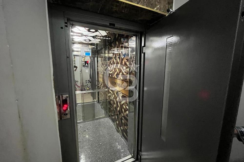 ÇAYIROVA ÖZGÜRLÜKTE BELEDİYE YAKINI KİRALIK 2+1 DAİRE