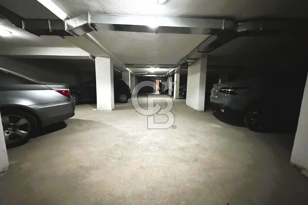 BOSTANCI ALTINTEPE’DE MİNİBÜSE,MARMARAYA YAKIN GENİŞ BALKONLU 3+1 DAİRE 