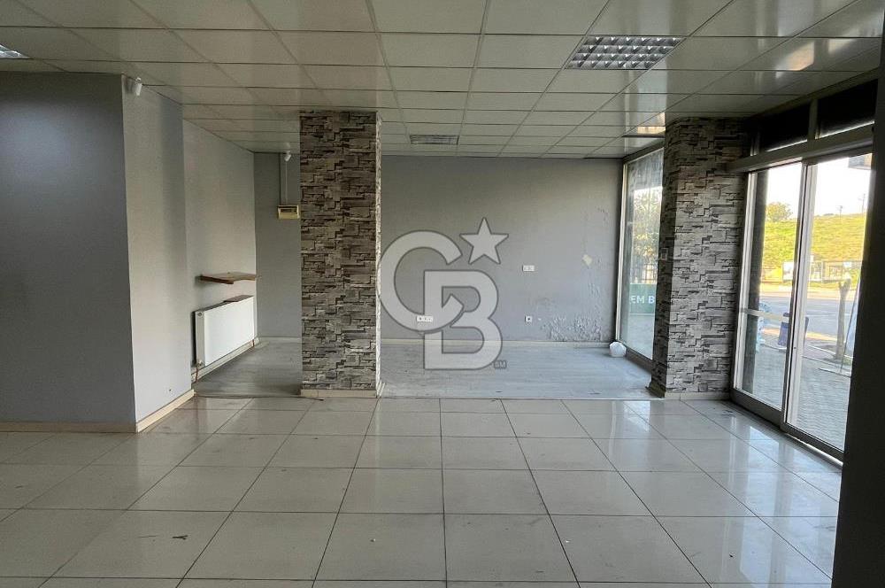 NETA'DAN ÇAYIROVA AKSE'DE ANA CADDE ÜZERİ 240m2 KİRALIK DÜKKAN