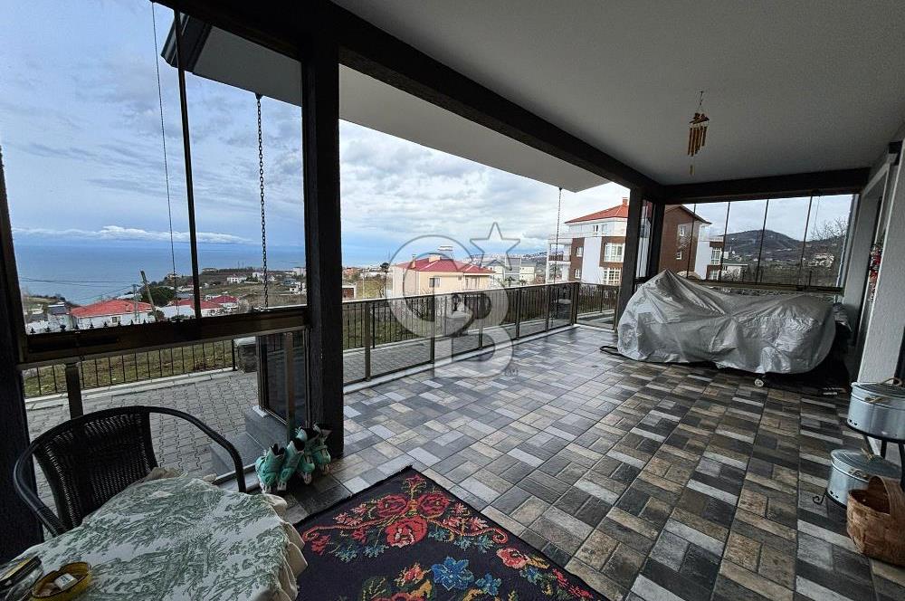 ŞEHRİN ZİRVESİNDE, MAVİNİN MERKEZİNDE AKYAZI'DA SATILIK VİLLA