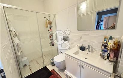 ŞEHRİN ZİRVESİNDE, MAVİNİN MERKEZİNDE AKYAZI'DA SATILIK VİLLA