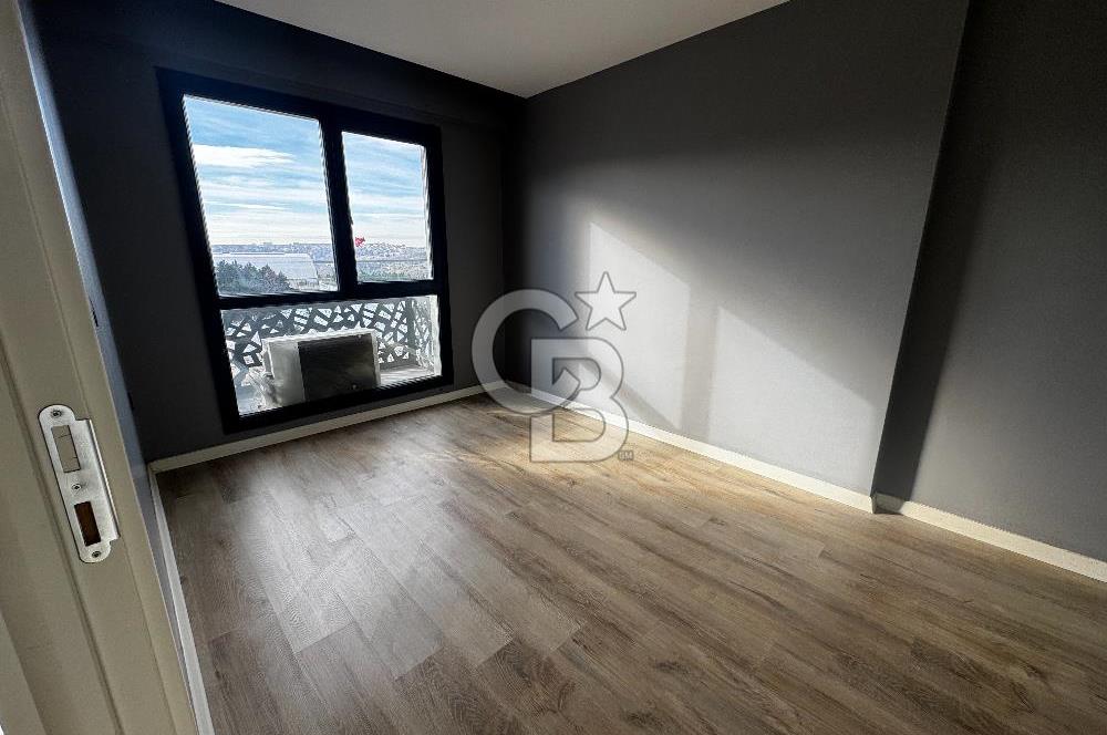 Kağıthane Gürsel Residence'da Ön Cephe Satılık 1+1 Daire
