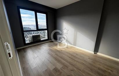 Kağıthane Gürsel Residence'da Ön Cephe Satılık 1+1 Daire