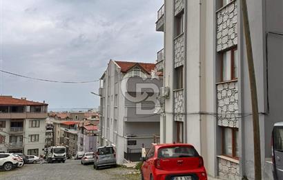 Dikili İsmetpaşa Mahallesinde Deniz Manzaralı 2+1 Fırsat Daire!