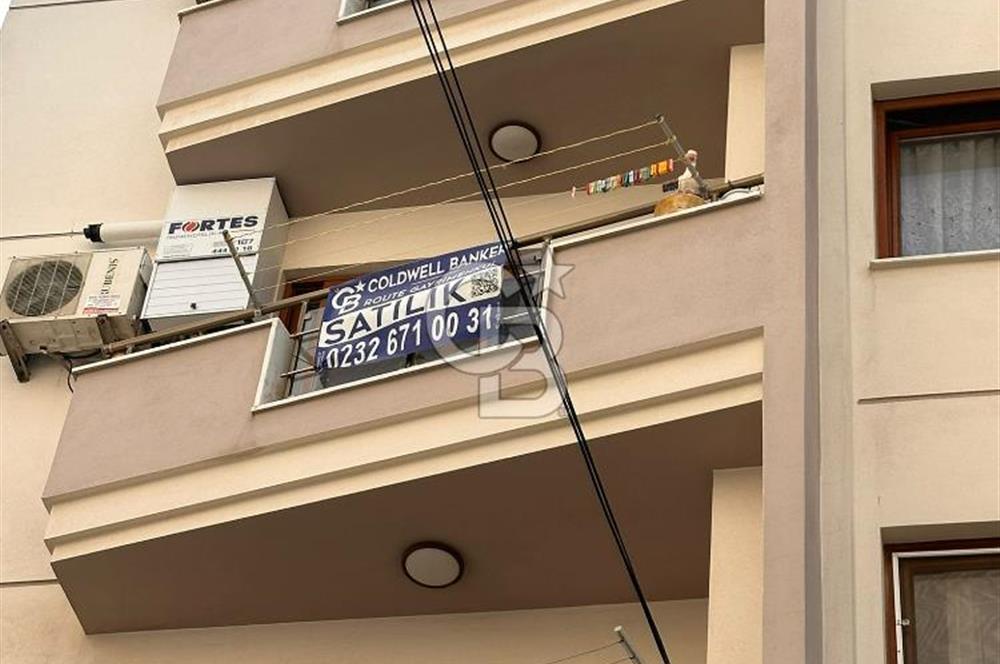 Dikili İsmetpaşa Mahallesinde Deniz Manzaralı 2+1 Fırsat Daire!