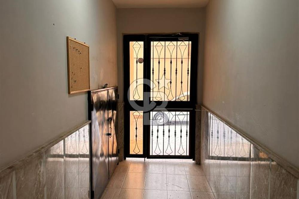 Dikili İsmetpaşa Mahallesinde Deniz Manzaralı 2+1 Fırsat Daire!