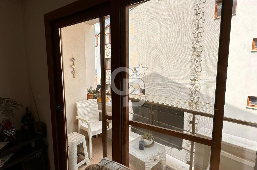 Dikili İsmetpaşa Mahallesinde Deniz Manzaralı 2+1 Fırsat Daire!