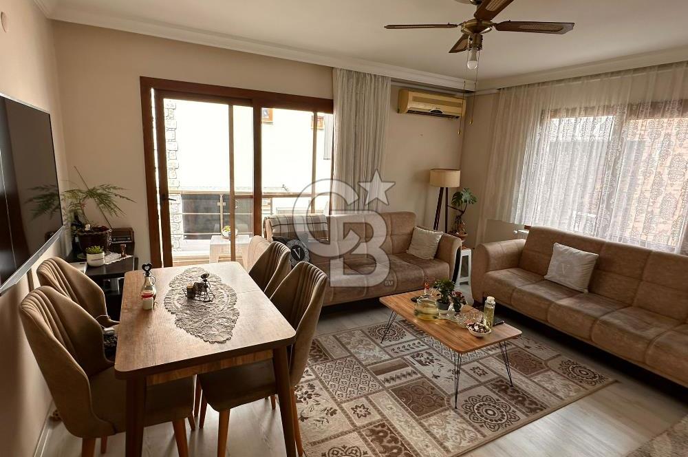 Dikili İsmetpaşa Mahallesinde Deniz Manzaralı 2+1 Fırsat Daire!