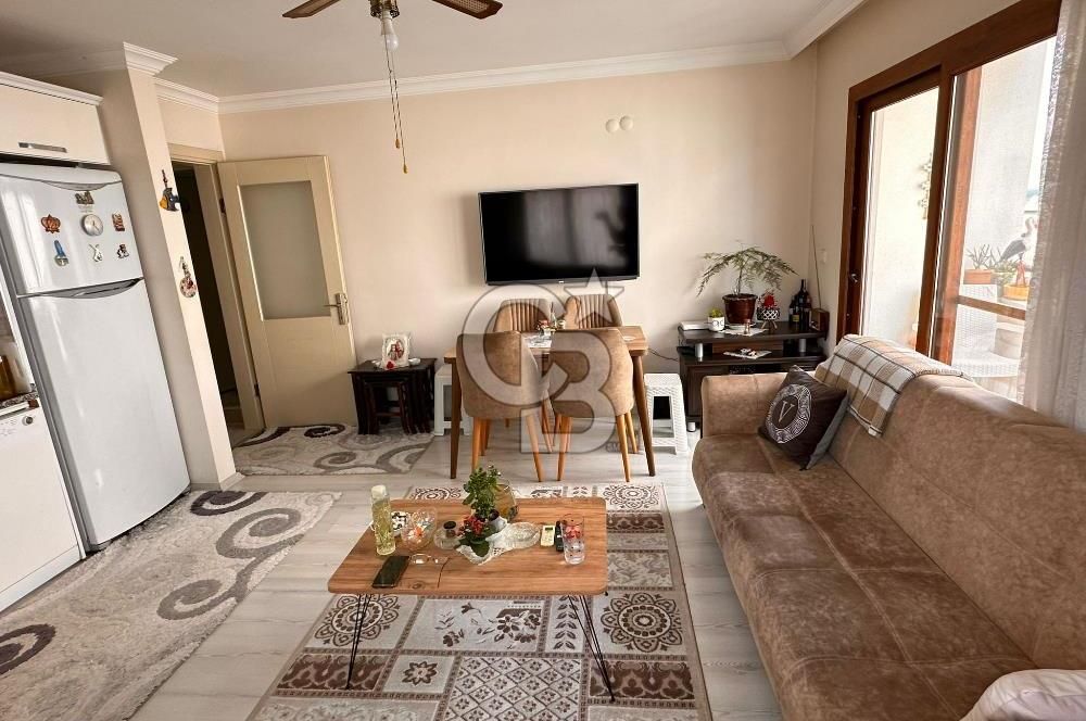 Dikili İsmetpaşa Mahallesinde Deniz Manzaralı 2+1 Fırsat Daire!