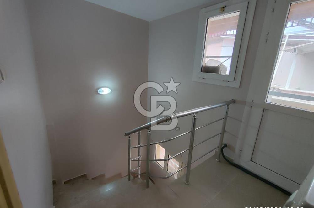 Akbük Merkezde Yatırımlık Fırsat: Komple Satılık Bina (4 Daire