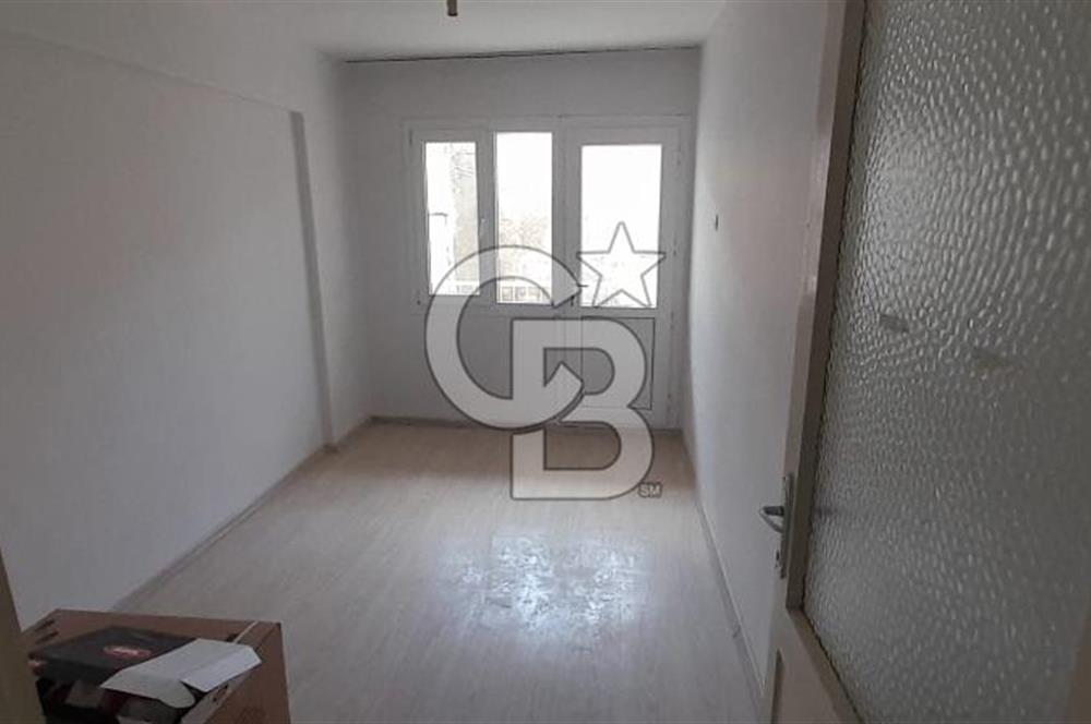 Çarşı İçinde 2+1 Kiralık Daire | Karşıyaka’nın Kalbinde!