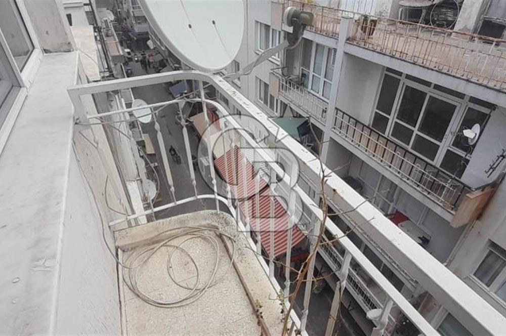 Çarşı İçinde 2+1 Kiralık Daire | Karşıyaka’nın Kalbinde!