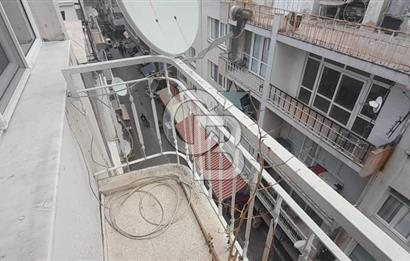 Çarşı İçinde 2+1 Kiralık Daire | Karşıyaka’nın Kalbinde!