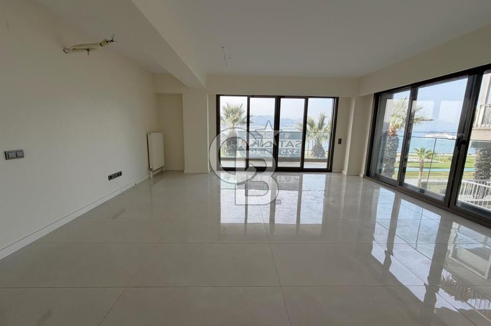 BOSTANLI YALISINDA PANORAMİK DENİZ MANZARALI SATILIK 3+1 DAİRE