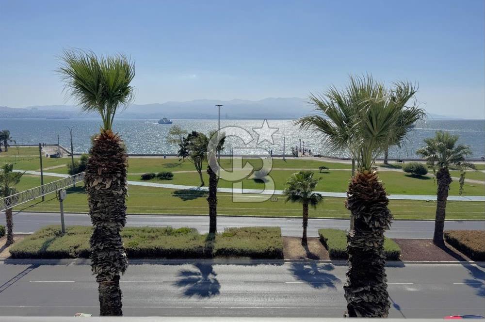 BOSTANLI YALISINDA PANORAMİK DENİZ MANZARALI SATILIK 3+1 DAİRE