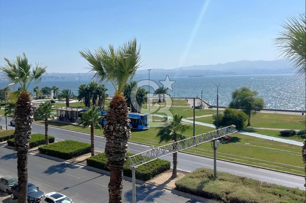 BOSTANLI YALISINDA PANORAMİK DENİZ MANZARALI SATILIK 3+1 DAİRE