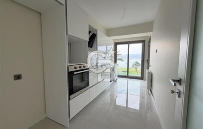 BOSTANLI YALISINDA PANORAMİK DENİZ MANZARALI SATILIK 3+1 DAİRE