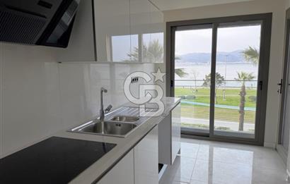 BOSTANLI YALISINDA PANORAMİK DENİZ MANZARALI SATILIK 3+1 DAİRE