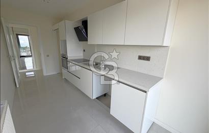 BOSTANLI YALISINDA PANORAMİK DENİZ MANZARALI SATILIK 3+1 DAİRE