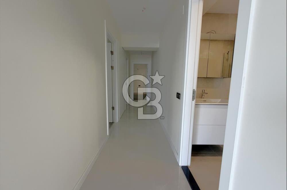 BOSTANLI YALISINDA PANORAMİK DENİZ MANZARALI SATILIK 3+1 DAİRE