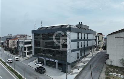 ARNAVUTKÖY'DE CADDE CEPHE KİRALIK PLAZA
