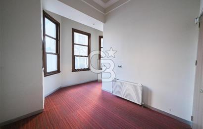 BEYOĞLU BALO SOKAK'TA KİRALIK OTEL BİNASI