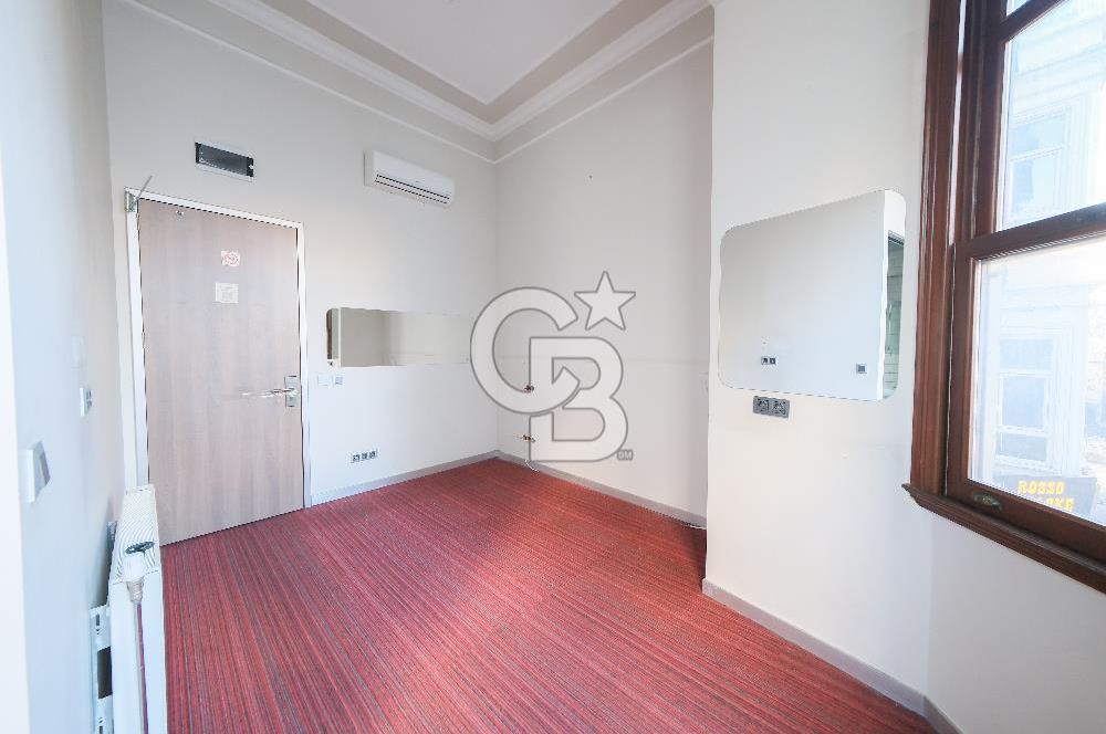BEYOĞLU BALO SOKAK'TA KİRALIK OTEL BİNASI