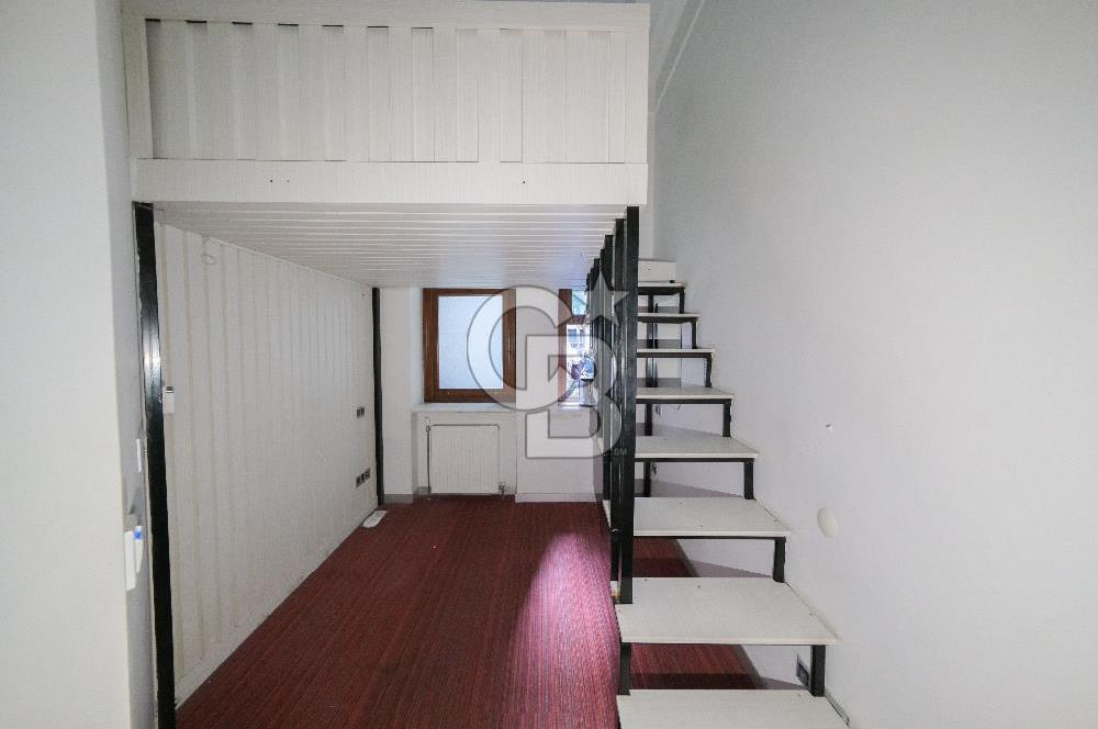 BEYOĞLU BALO SOKAK'TA KİRALIK OTEL BİNASI