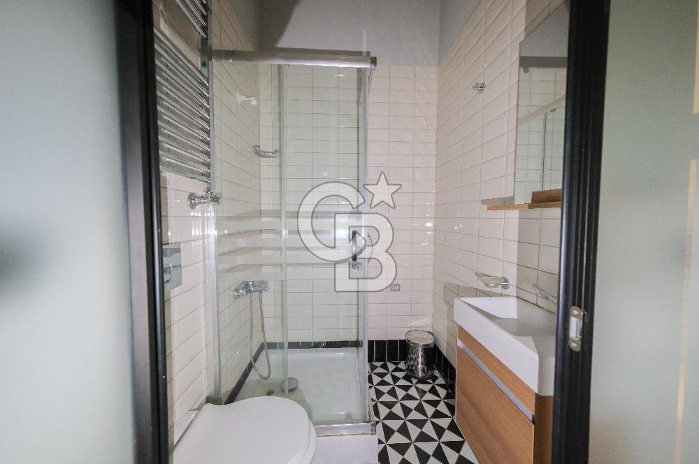 BEYOĞLU BALO SOKAK'TA KİRALIK OTEL BİNASI