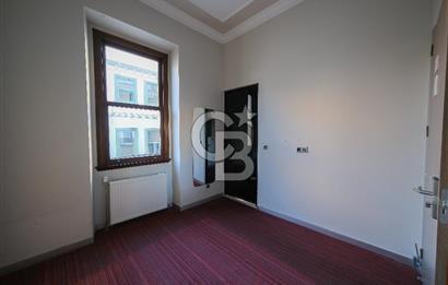 BEYOĞLU BALO SOKAK'TA KİRALIK OTEL BİNASI